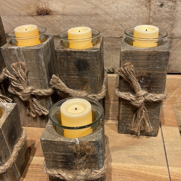 Candle Holders with Light Up Candles - Picture 3 of 7